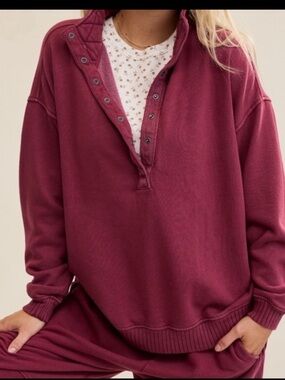 Aerie Oh Snap! Deep Cherry Red Pullover Sweatshirt Size Small, NWT